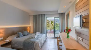 TIGAKI BEACH HOTEL