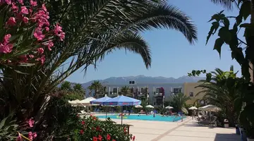 TIGAKI BEACH