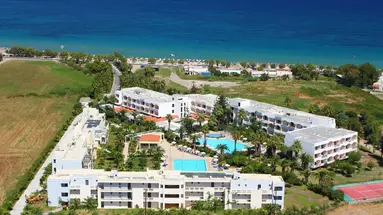 Tigaki Beach