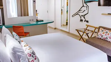 TIJILI BENOA HOTEL (EX. IKOSHAROLD RESORT BENOA)