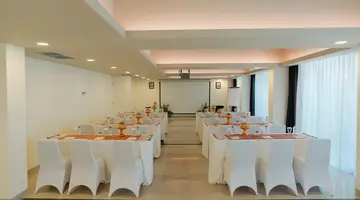 TIJILI BENOA HOTEL (EX. IKOSHAROLD RESORT BENOA)