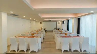 TIJILI BENOA HOTEL (EX. IKOSHAROLD RESORT BENOA)