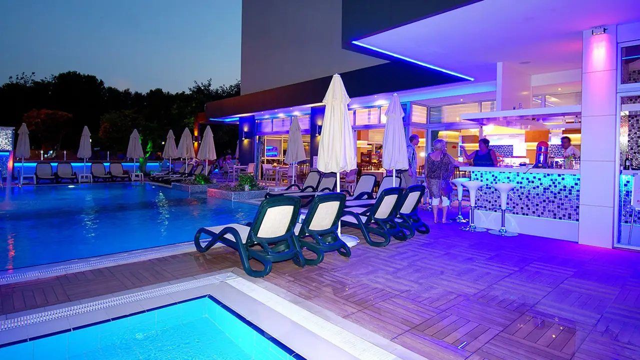 TIME BEACH HOTEL
