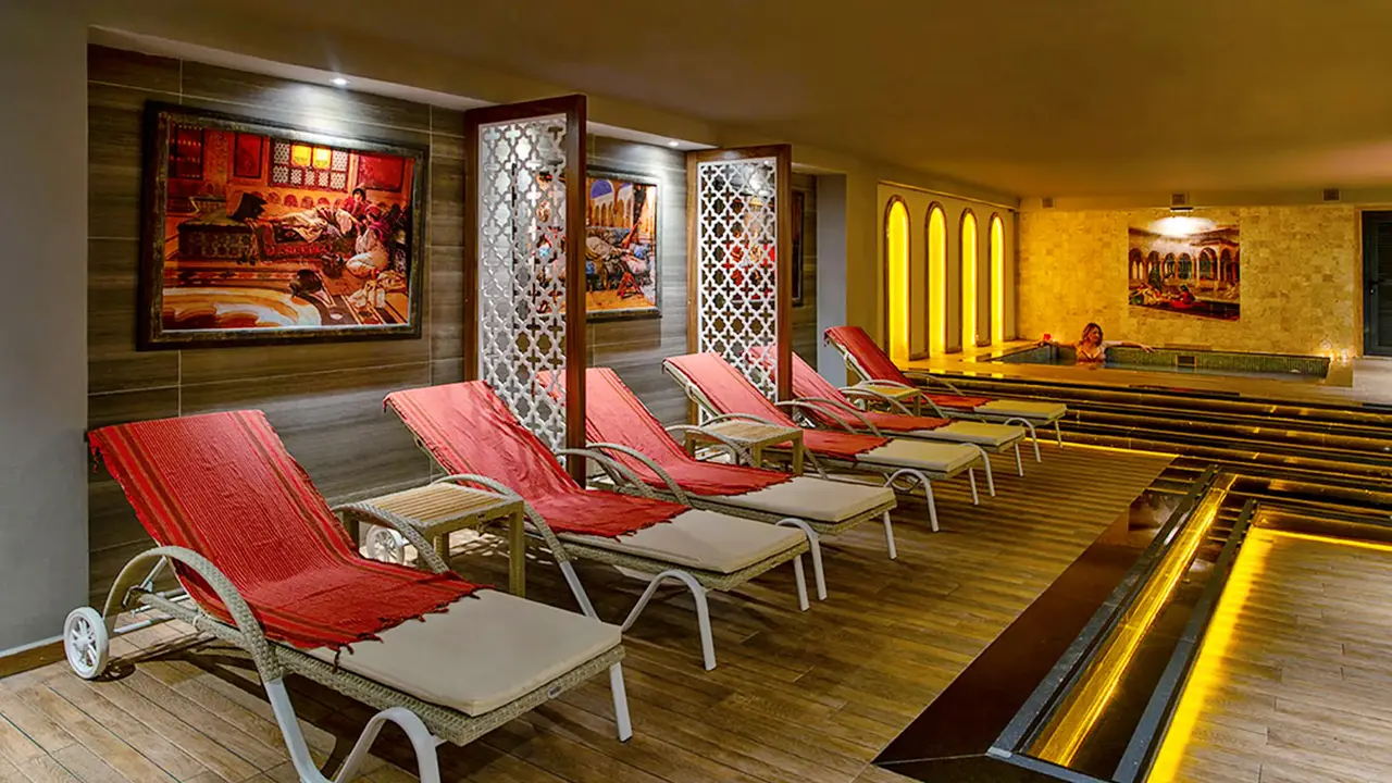TIME BEACH HOTEL