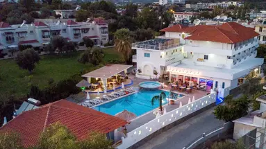 TINAS PLUS HOTEL