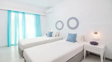 Tinas Plus Hotel