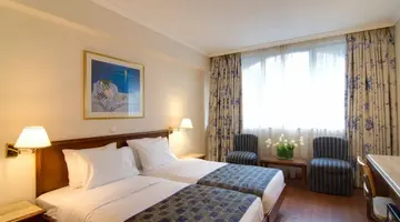 Titania Hotel