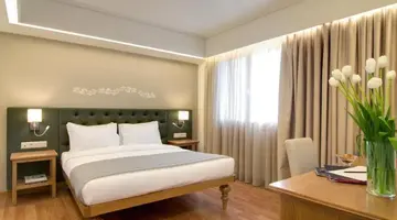 Titania Hotel