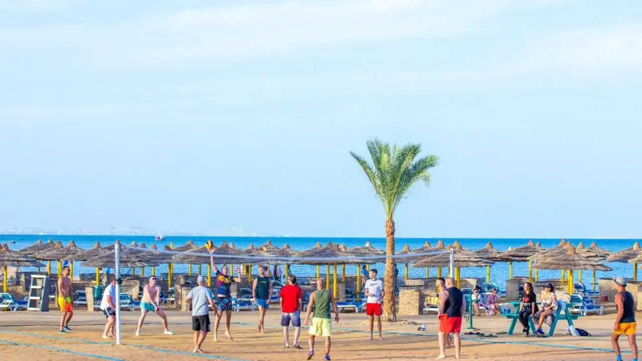 Titanic Beach - Families and Couples onl