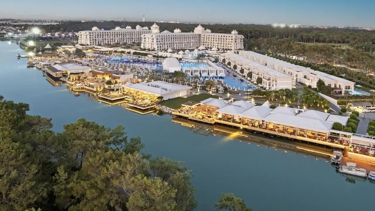 TITANIC DELUXE GOLF BELEK