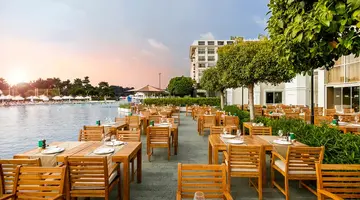 TITANIC DELUXE GOLF BELEK