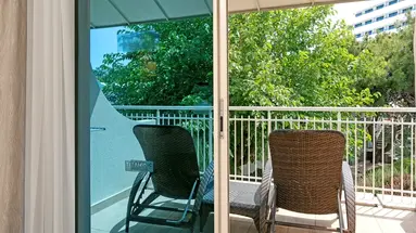 TITANIC DELUXE LARA