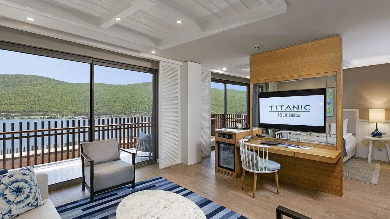TITANIC LUXURY COLLECTION BODRUM