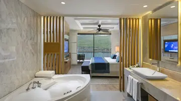 Titanic Luxury Collection Bodrum