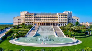 Titanic Mardan Palace
