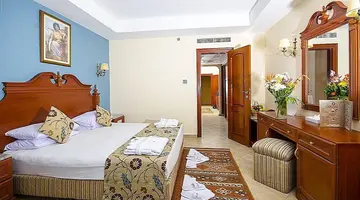 TITANIC PALACE & AQUA PARK BEACH RESORT