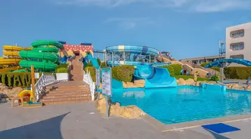 Titanic Resort Aquapark
