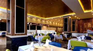 TITANIC ROYAL RESORT