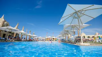 TITANIC ROYAL RESORT