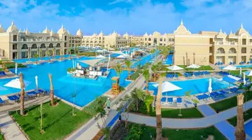 TITANIC ROYAL RESORT