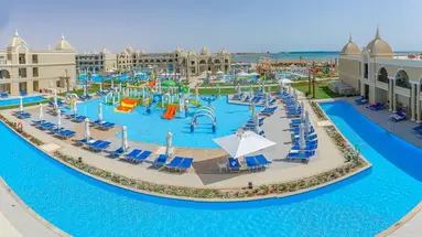 TITANIC ROYAL RESORT