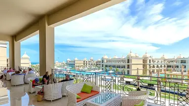 TITANIC ROYAL RESORT