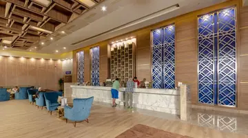 TITANIC ROYAL RESORT