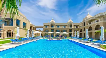 TITANIC ROYAL RESORT