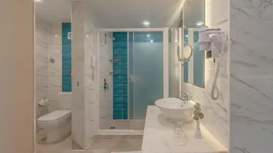 Titanic Royal