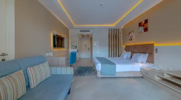 Titanic Royal