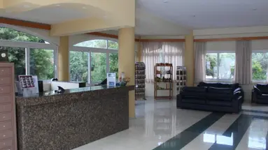 Tivoli Hotel and Apartments