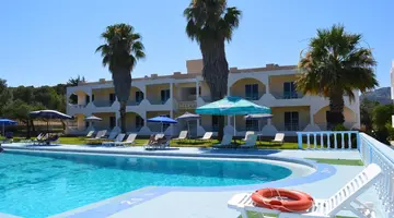 Tivoli Hotel and Apartments