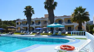Tivoli Hotel and Apartments