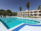 Tivoli Hotel and Apartments
