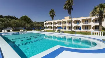 Tivoli Hotel and Apartments