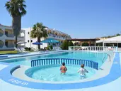 Tivoli Hotel and Apartments