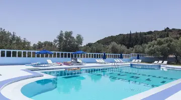 Tivoli Hotel and Apartments