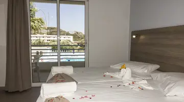 TIVOLI HOTEL