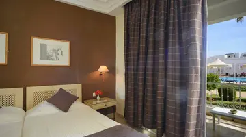 TMK FLORA PARK HOTEL