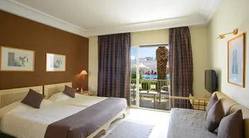 TMK FLORA PARK HOTEL