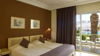 TMK FLORA PARK HOTEL