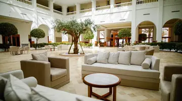 TMK L Atrium Yasmine Hotel