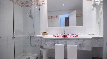 TMK MARINE BEACH Hotel