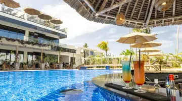 TOA Hotel & Spa