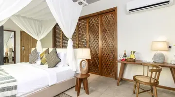 TOA Hotel & Spa