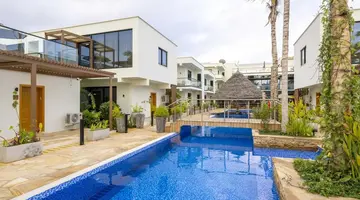 TOA Hotel & Spa