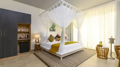 TOA Hotel & Spa