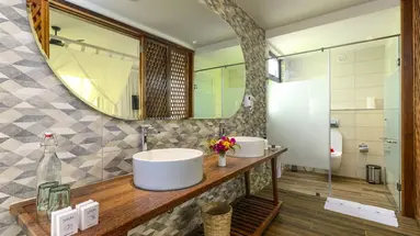 TOA Hotel & Spa