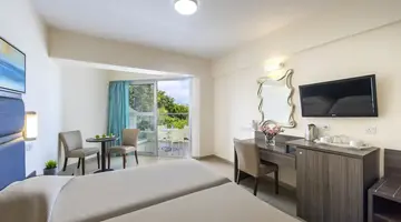 Tofinis Hotel