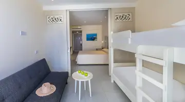 Tofinis Hotel